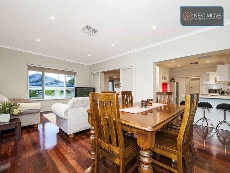 10 Jackman St, Willagee WA 6156