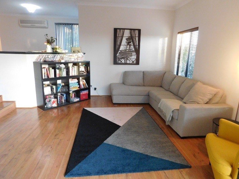 7b Bassett St, Willagee WA 6156