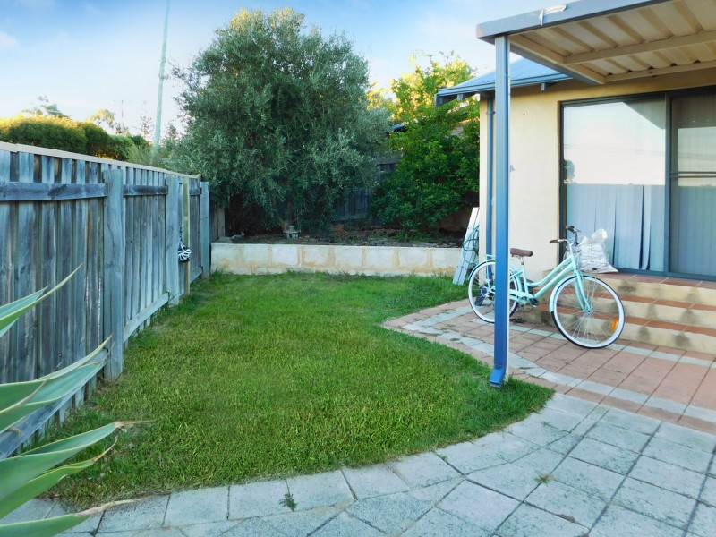 7b Bassett St, Willagee WA 6156