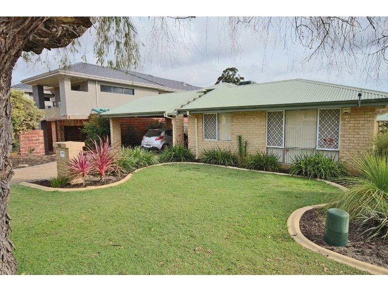 18A Raymond St, Mount Pleasant WA 6153