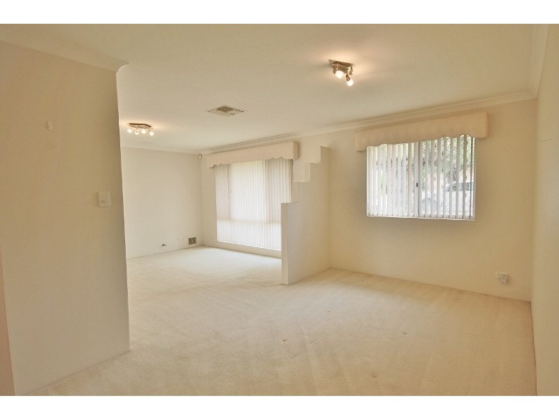 18A Raymond St, Mount Pleasant WA 6153