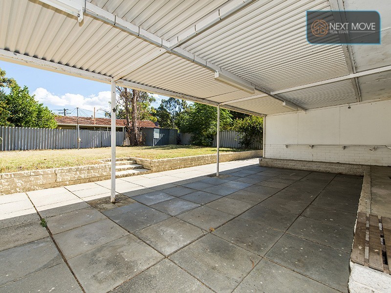 5 Kurrajong Way, Camillo WA 6111
