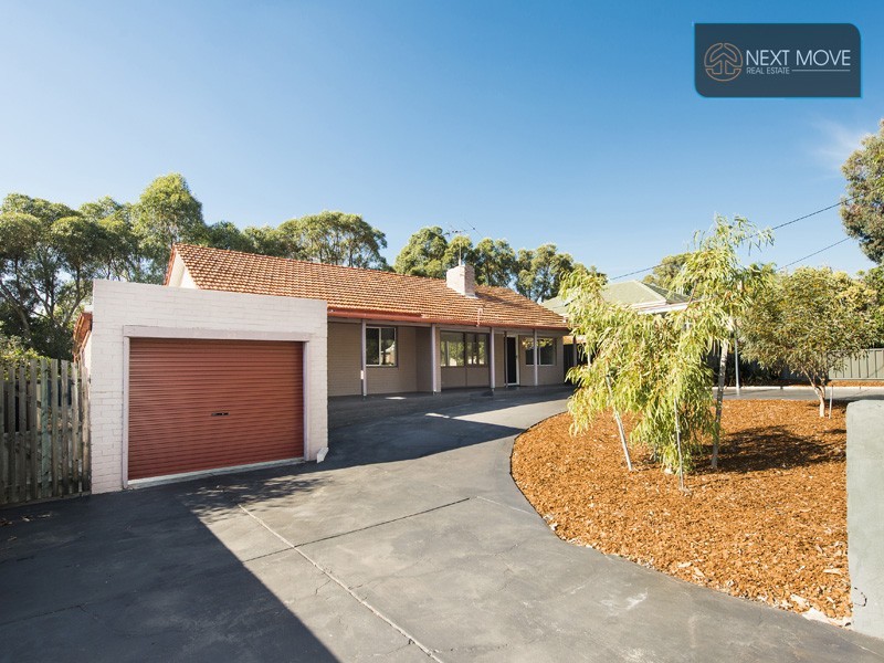 56 Bromley Rd, Hilton WA 6163