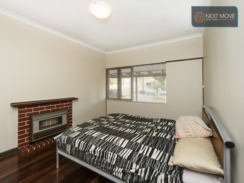 56 Bromley Rd, Hilton WA 6163