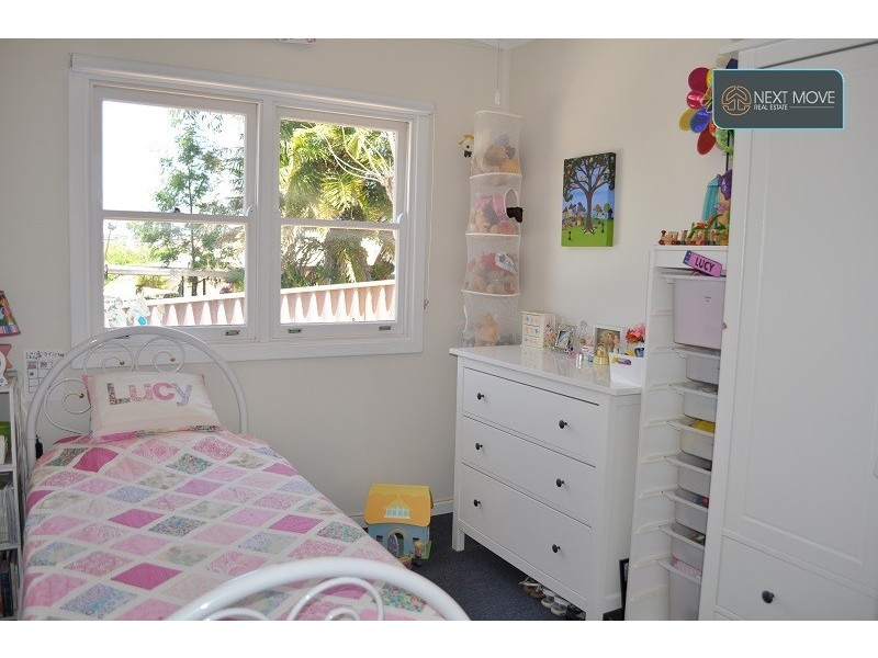 16 Finney St, Willagee WA 6156