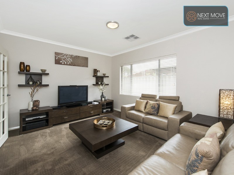 26 Cummins St, Willagee WA 6156