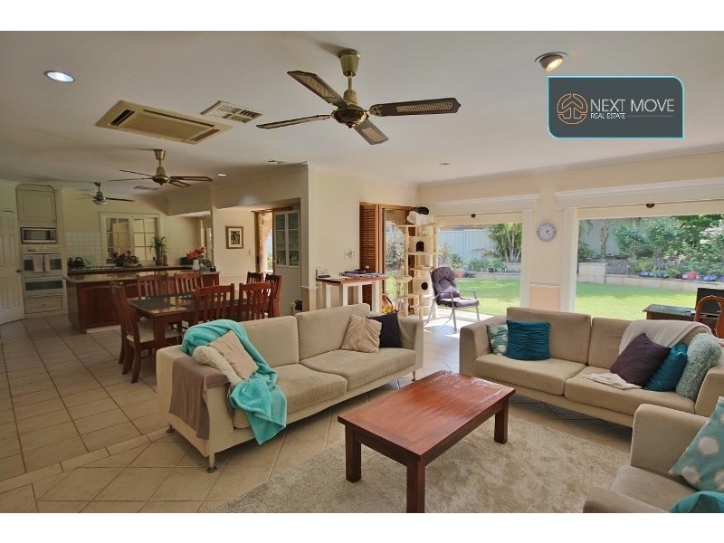 3 Saw Ct, Booragoon WA 6154