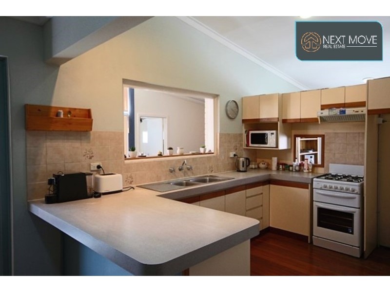 16 Caple St, Willagee WA 6156