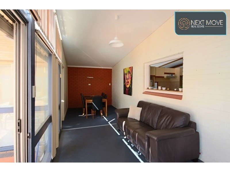 16 Caple St, Willagee WA 6156