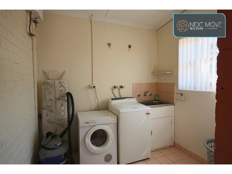 16 Caple St, Willagee WA 6156