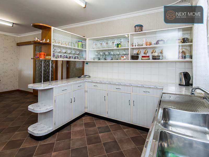 113 Leach Highway, Willagee WA 6156