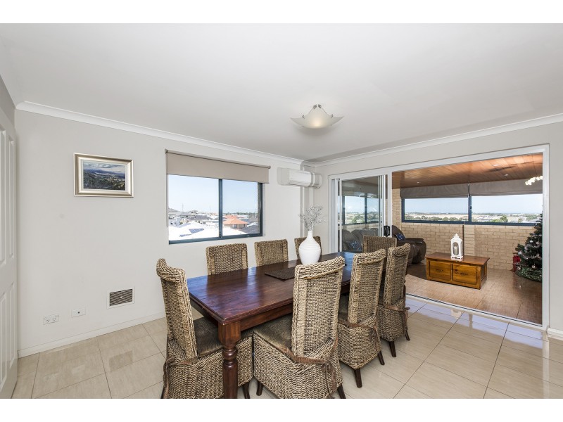 32 Bayview Terrace, Yangebup WA 6164