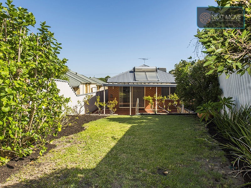 4 Caple Street, Willagee WA 6156