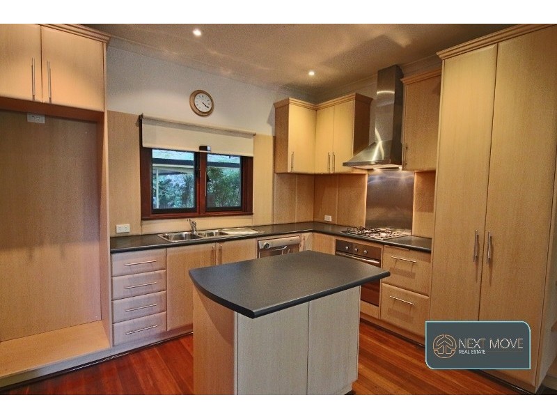 6 Cummins St, Willagee WA 6156