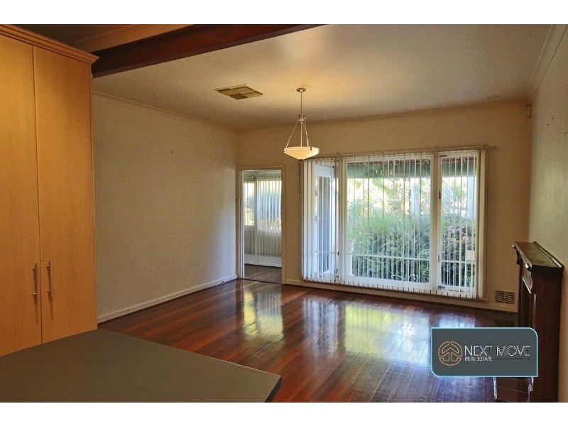 6 Cummins St, Willagee WA 6156