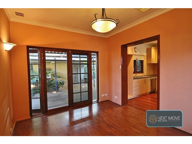 6 Cummins St, Willagee WA 6156