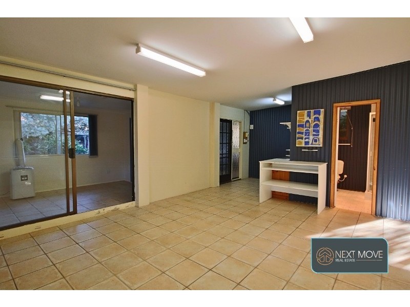 6 Cummins St, Willagee WA 6156