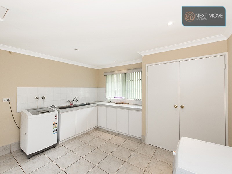 14 Luscombe Way, Coogee WA 6166