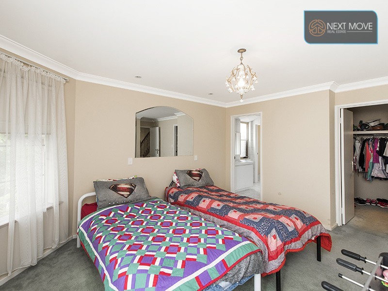 14 Luscombe Way, Coogee WA 6166
