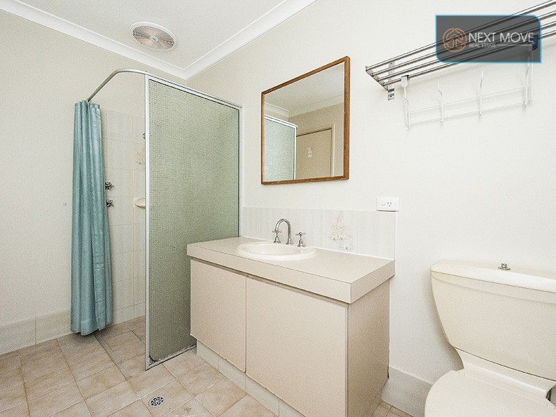 37/35 Winnacott St, Willagee WA 6156