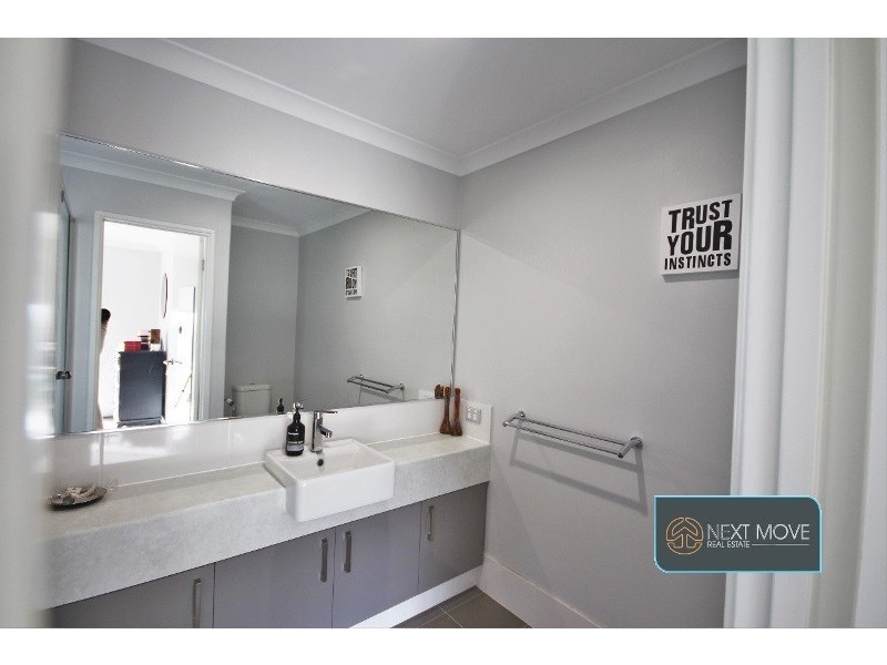 73 Dovedale St, Harrisdale WA 6112