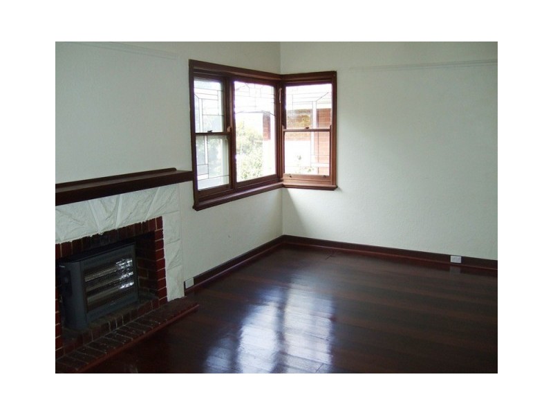 19 Riverview Tce, Mount Pleasant WA 6153