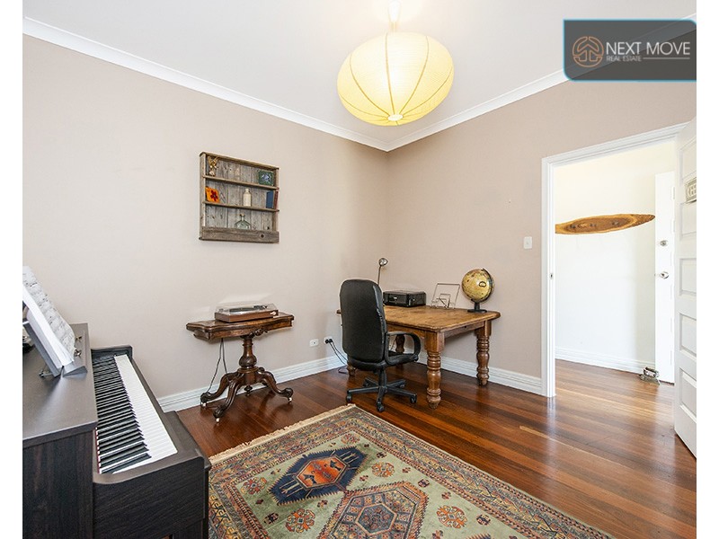 6 Bastian Place, Willagee WA 6156