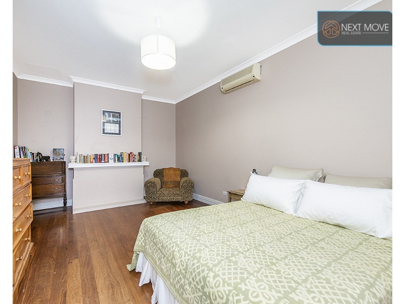 6 Bastian Place, Willagee WA 6156