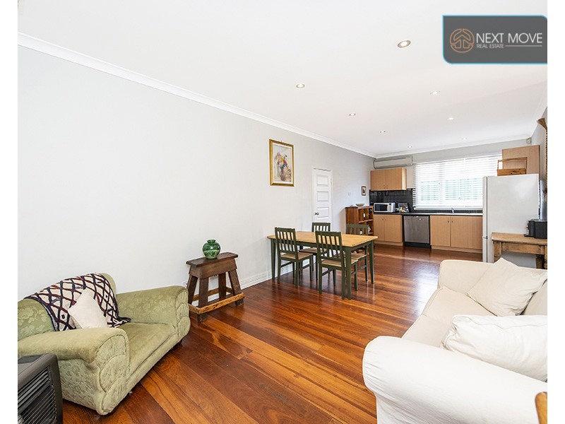 6 Bastian Place, Willagee WA 6156