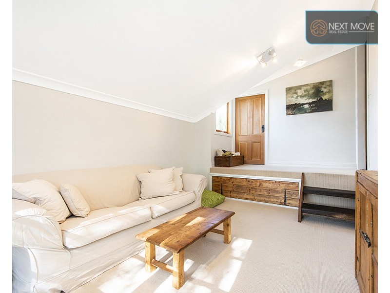 6 Bastian Place, Willagee WA 6156