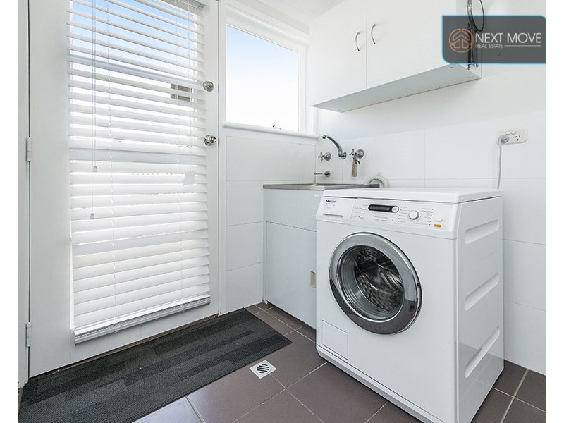 6 Bastian Place, Willagee WA 6156