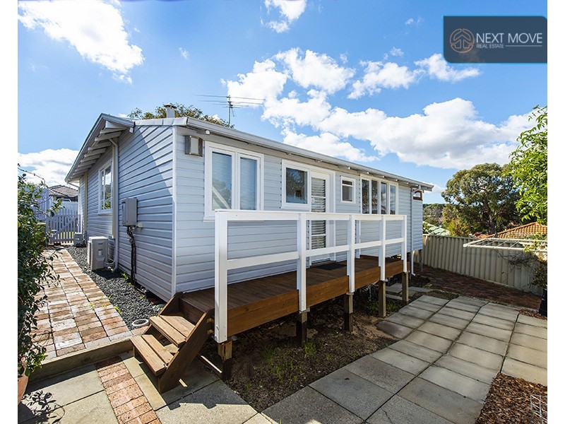 6 Bastian Place, Willagee WA 6156
