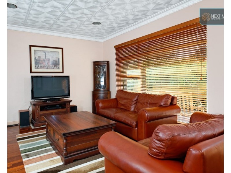6 Woodhams Street, Willagee WA 6156