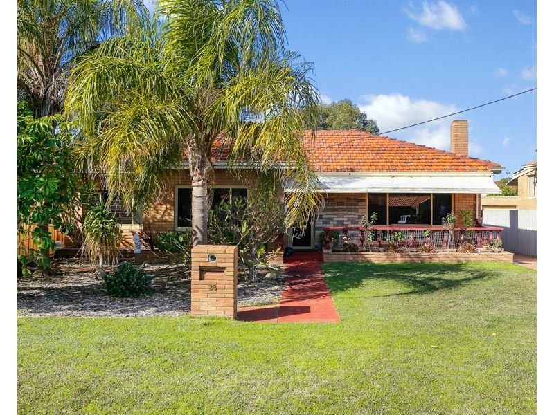 28 Ivermey, Hamilton Hill WA 6163