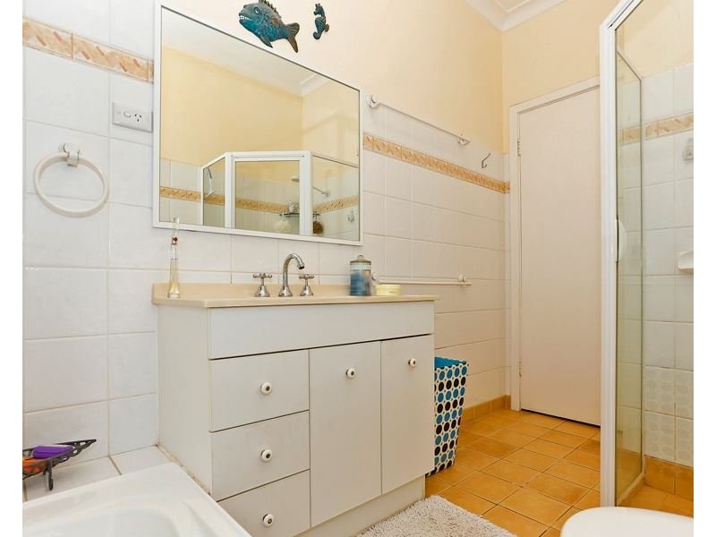 28 Ivermey, Hamilton Hill WA 6163