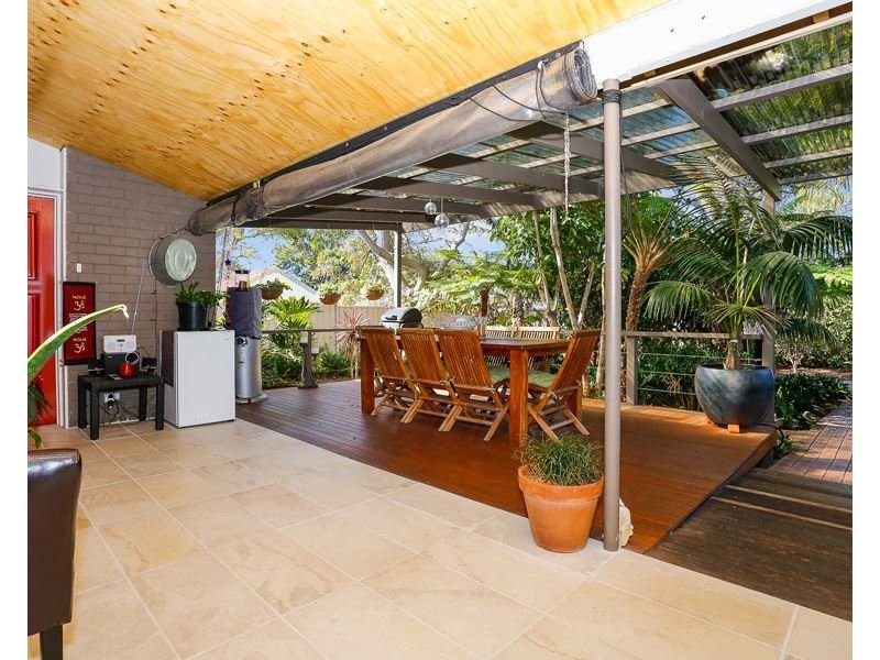 28 Ivermey, Hamilton Hill WA 6163