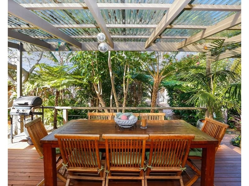 28 Ivermey, Hamilton Hill WA 6163