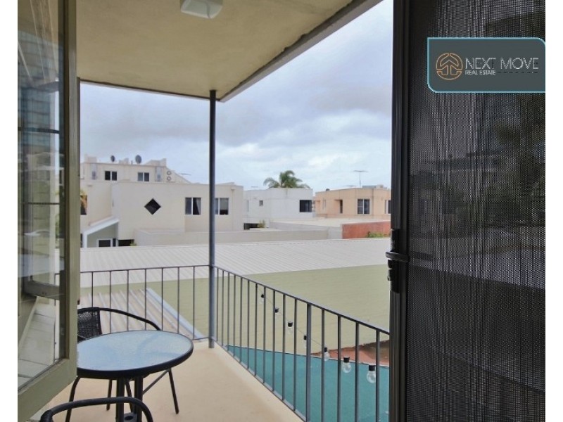 8/4 Kintail Rd, Applecross WA 6153