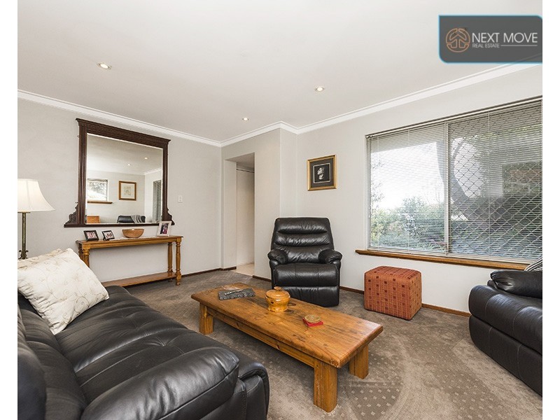 8 Murray Road, Palmyra WA 6157