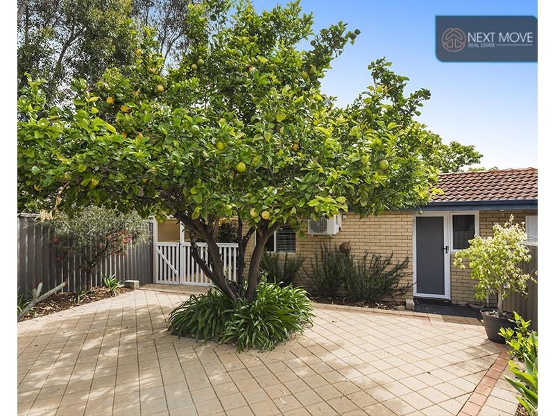 8 Murray Road, Palmyra WA 6157