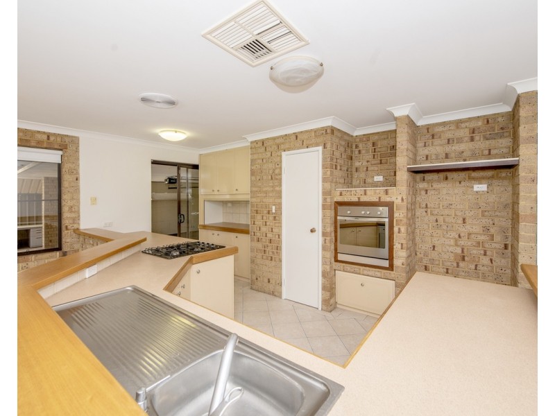 19 Arreton Close, Willetton WA 6155