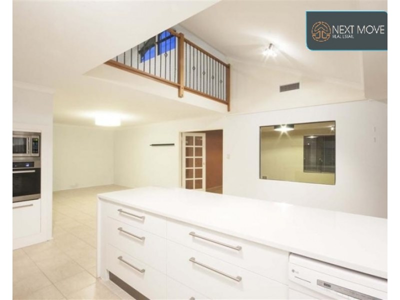 16 Cheshunt Gdns, North Lake WA 6163