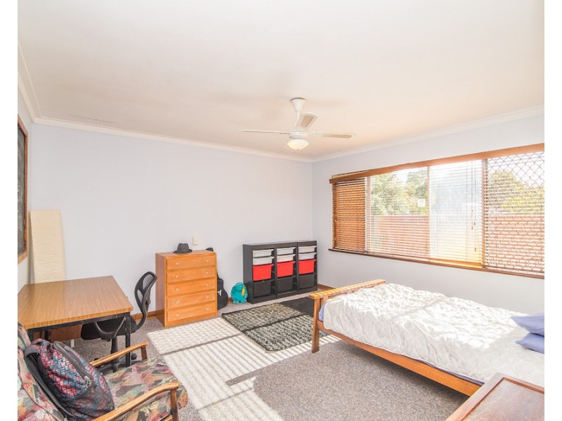 41 Clydesdale Street, Como WA 6152