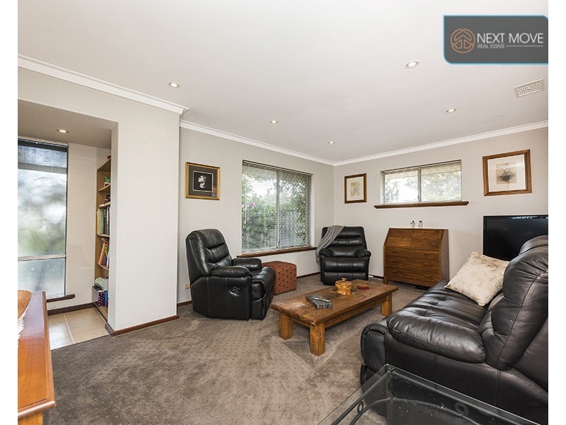 8 Murray Road, Palmyra WA 6157