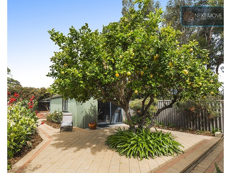 8 Murray Road, Palmyra WA 6157