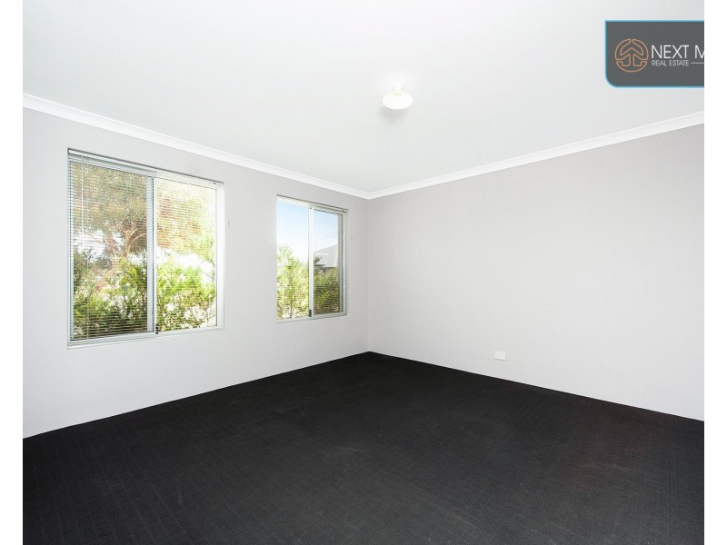 15 Bellas Circuit, Piara Waters WA 6112