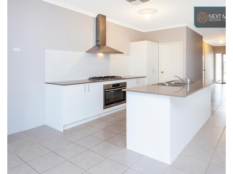 15 Bellas Circuit, Piara Waters WA 6112