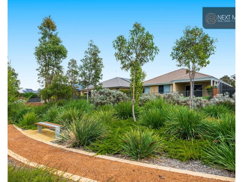 15 Bellas Circuit, Piara Waters WA 6112