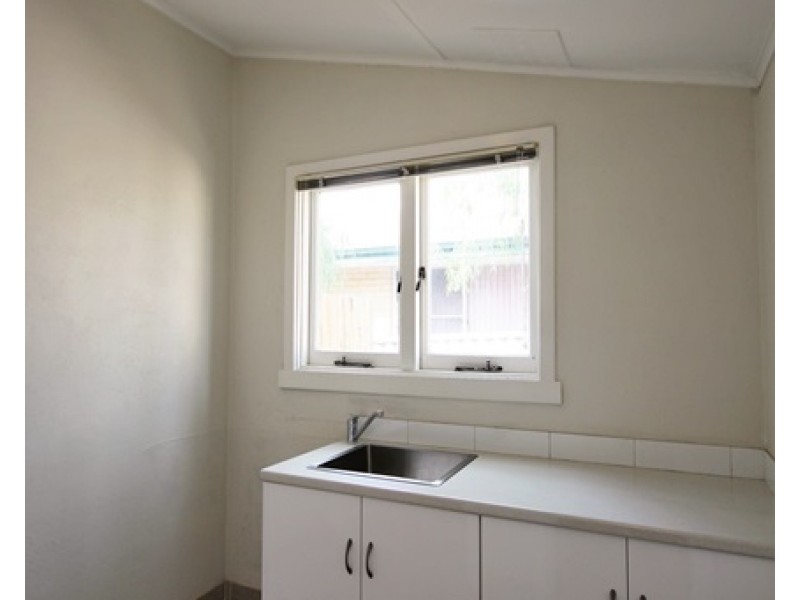 24 Webber St, Willagee WA 6156