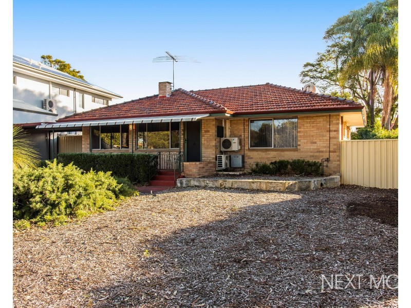 15 Chilton St, Willagee WA 6156